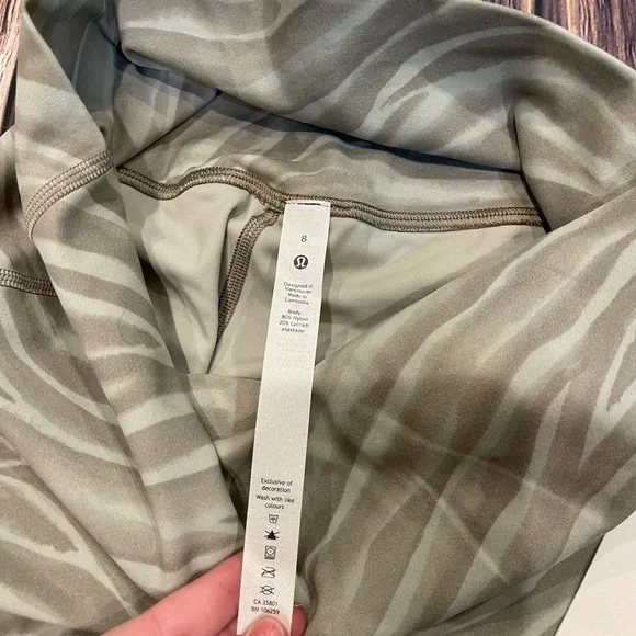 Lululemon Align Super High Rise Pant - Picture 4 of 4